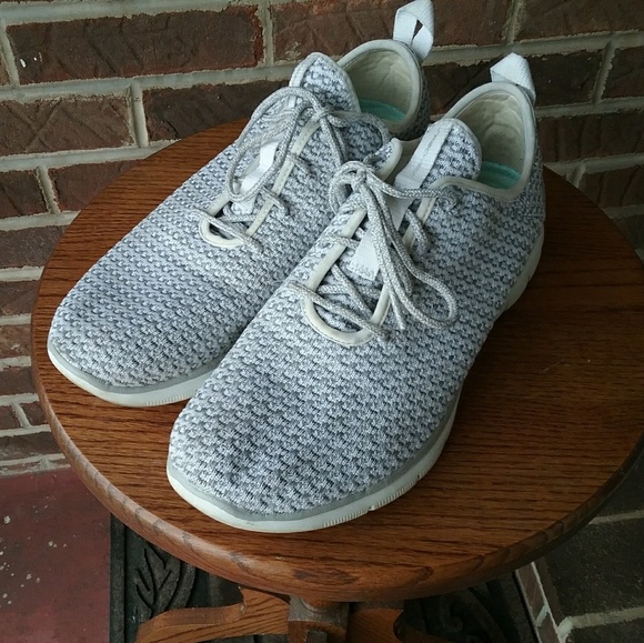 Skechers Gray and White Memory Foam Sneakers - Picture 2 of 8